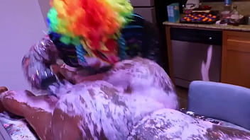 Gibby the clown destroys Victoria Cakes ass